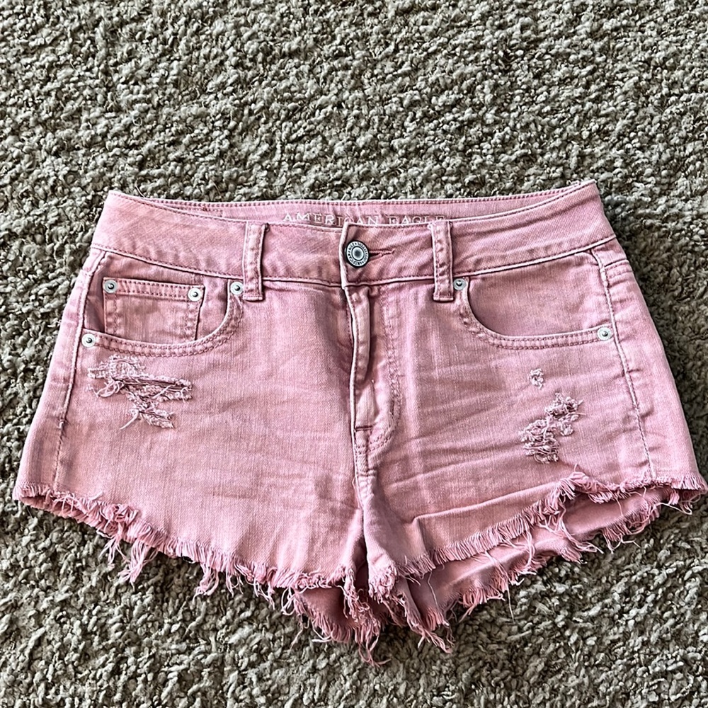 American Eagle blush colored shorts